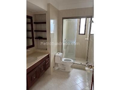 Apartamento de 3 alcobas en venta en Norte, Cali, 293 m² · foto 17 de 20