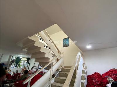 Casa de 4 alcobas en venta en Norte, Cali, 390 m² · foto 2 de 9