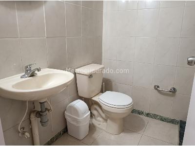Apartamento de 2 alcobas en venta en La Flora, Cali, 57 m² · foto 5 de 10