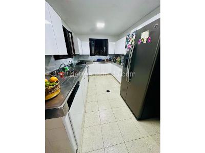 Casa de 4 alcobas en venta en Oeste, Cali, 385 m² · foto 6 de 13