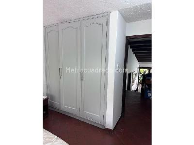 Casa de 4 alcobas en venta en Oeste, Cali, 385 m² · foto 12 de 13
