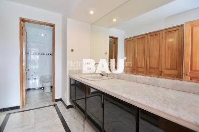 Apartamento de 3 alcobas en venta en Chico Reservado, Bogotá, 206 m² · foto 19 de 20