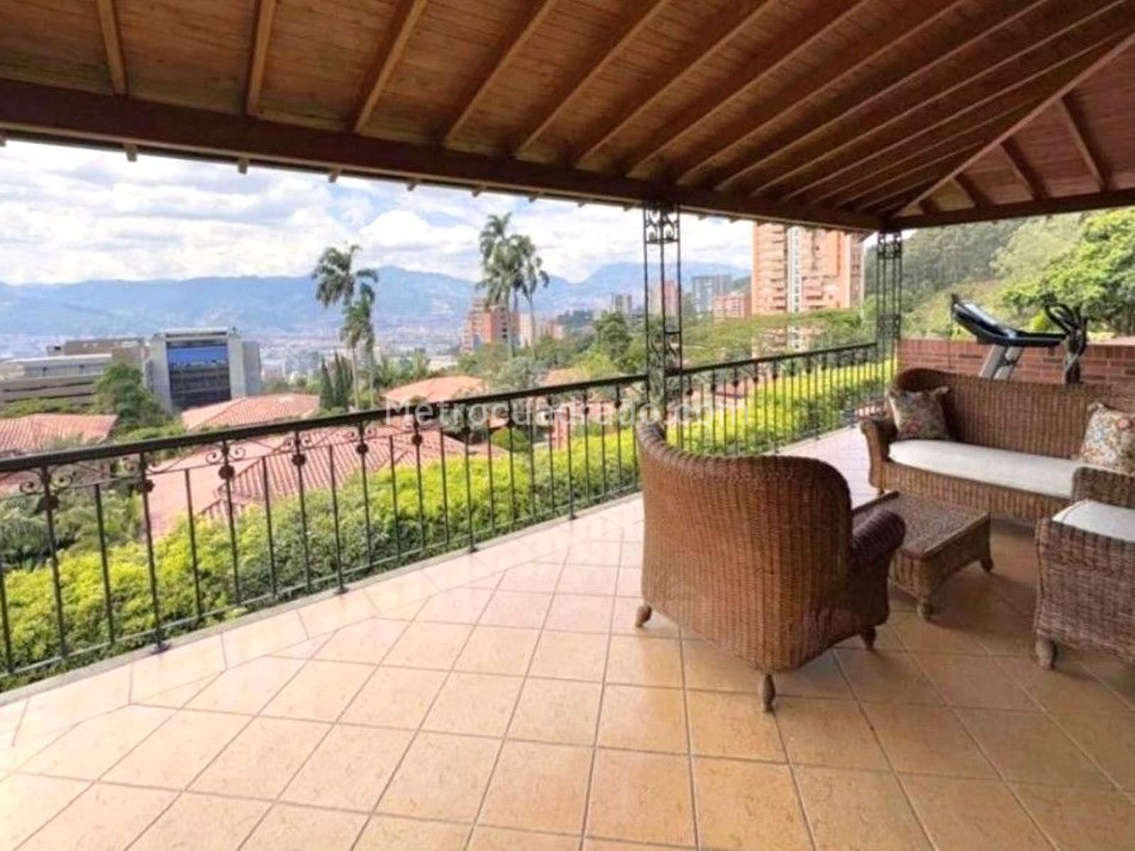 Casa de 5 habitaciones en venta en La Cola del Zorro, Medellín — imagen 1 de 20