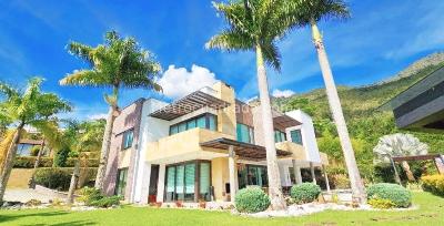 Casa de 5 alcobas en venta en El Poblado Las Palmas, Medellín · foto 3 de 20
