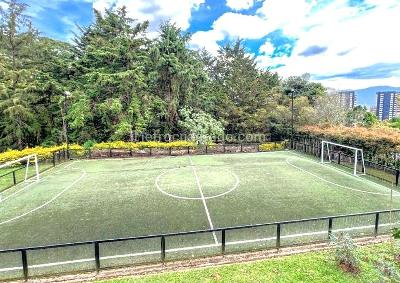 Casa de 5 alcobas en venta en El Poblado Las Palmas, Medellín · foto 7 de 20