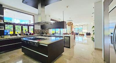 Casa de 5 alcobas en venta en El Poblado Las Palmas, Medellín · foto 9 de 20