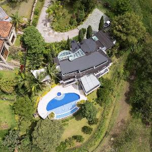 Casa de 5 alcobas en venta en El Poblado Las Palmas, Medellín · foto 19 de 20