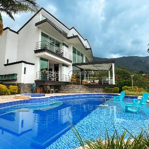 Casa de 5 alcobas en venta en El Poblado Las Palmas, Medellín · foto 20 de 20