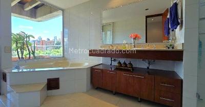 Apartamento de 5 alcobas en venta en Loma Benedictinos, Envigado, 236 m² · foto 18 de 20