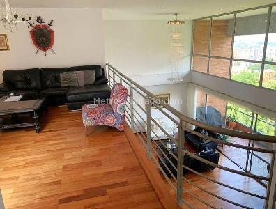 Apartamento de 5 alcobas en venta en Loma Benedictinos, Envigado, 236 m² · foto 12 de 20