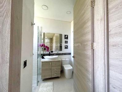 Casa de 5 alcobas en venta en El Poblado Las Palmas, Medellín · foto 18 de 20