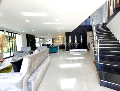Casa de 5 alcobas en venta en El Poblado Las Palmas, Medellín · foto 13 de 20