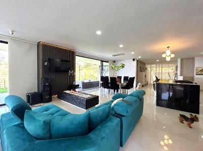 Casa de 5 alcobas en venta en El Poblado Las Palmas, Medellín · foto 12 de 20