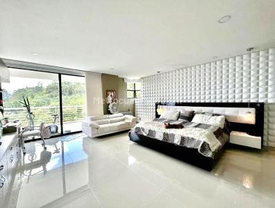 Casa de 5 alcobas en venta en El Poblado Las Palmas, Medellín · foto 15 de 20