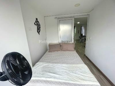 Apartamento de 2 alcobas en venta en Laureles, Medellín, 47 m² · foto 7 de 20