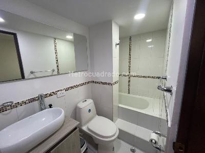 Apartamento de 4 alcobas en venta en Laureles, Medellín, 215 m² · foto 10 de 20