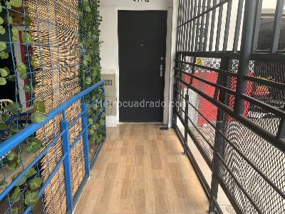 Apartamento de 4 alcobas en venta en Laureles, Medellín, 215 m² · foto 2 de 20