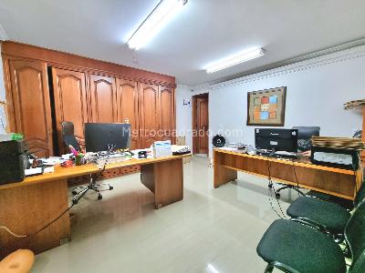 Casa de 5 alcobas en venta en Laureles, Medellín, 750 m² · foto 11 de 20