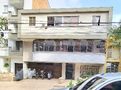 Casa de 5 alcobas en venta en Laureles, Medellín, 750 m² · foto 20 de 20