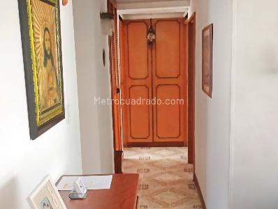 Apartamento en venta en Laureles, Medellín · foto 8 de 20