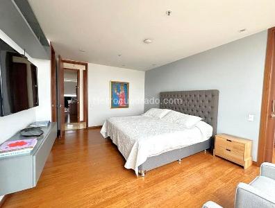 Apartamento de 4 alcobas en venta en El Poblado El Tesoro, Medellín, 198 m² · foto 13 de 20