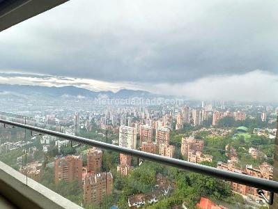 Apartamento de 4 alcobas en venta en El Poblado El Tesoro, Medellín, 198 m² · foto 9 de 20