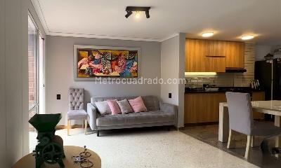 Apartamento de 4 alcobas en venta en Laureles, Medellín, 160 m² · foto 2 de 20