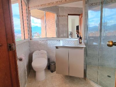 Apartamento de 5 alcobas en venta en Laureles, Medellín, 200 m² · foto 15 de 20