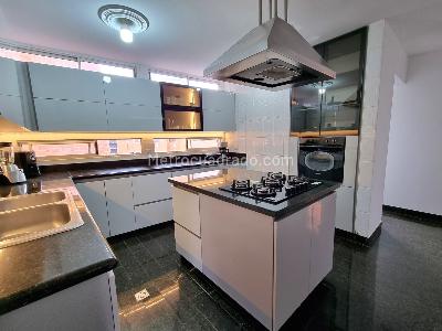 Apartamento de 5 alcobas en venta en Laureles, Medellín, 200 m² · foto 20 de 20