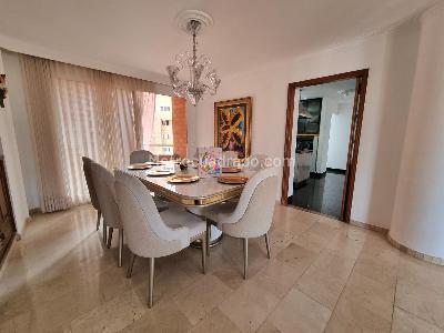 Apartamento de 5 alcobas en venta en Laureles, Medellín, 200 m² · foto 4 de 20