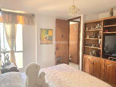 Apartamento de 4 alcobas en venta en Laureles, Medellín, 113 m² · foto 9 de 20
