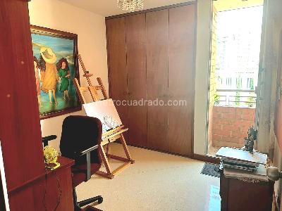 Apartamento de 4 alcobas en venta en Laureles, Medellín, 113 m² · foto 13 de 20