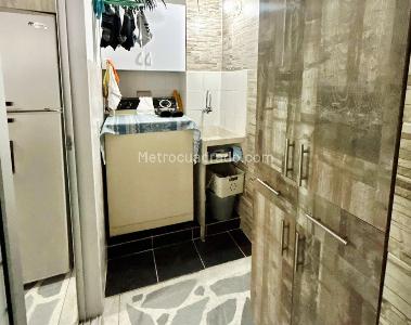 Apartamento de 3 alcobas en venta en Laureles La Almeria, Medellín, 98 m² · foto 5 de 20