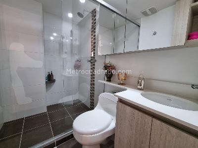 Apartamento de 3 alcobas en venta en Calasanz, Medellín, 84 m² · foto 9 de 20