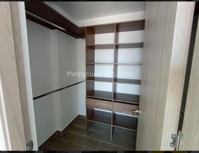 Apartamento de 1 alcoba en venta en Gualanday, Rionegro, 62 m² · foto 4 de 8