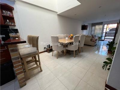 Casa de 4 alcobas en venta en San Antonio De Pereira, Rionegro, 127 m² · foto 4 de 14