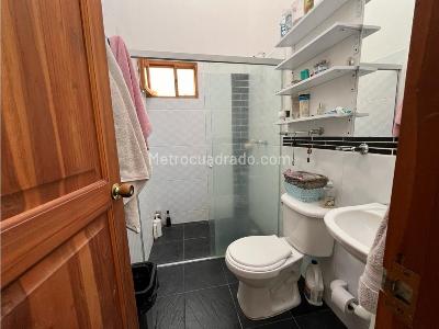 Casa de 4 alcobas en venta en San Antonio De Pereira, Rionegro, 127 m² · foto 12 de 14