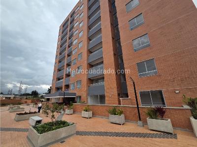 Apartamento de 2 alcobas en venta en Cerca Al Centro Comercial San Nicolas, Rionegro, 65 m² · foto 1 de 14