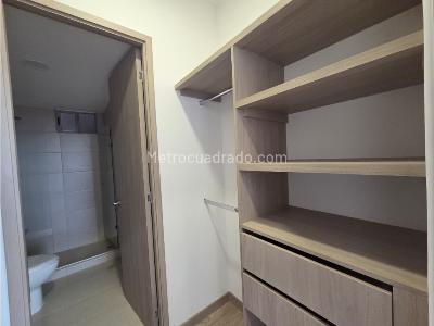 Apartamento de 2 alcobas en venta en Cerca Al Centro Comercial San Nicolas, Rionegro, 65 m² · foto 10 de 14
