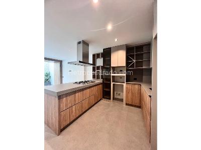 Casa de 4 alcobas en venta en Barro Blanco, Rionegro, 253 m² · foto 2 de 20