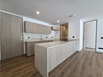 Apartamento de 2 alcobas en venta en Sajonia, Rionegro, 200 m² · foto 3 de 20