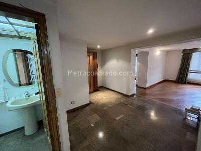 Apartamento en venta en Los Rosales, Bogotá · foto 18 de 20
