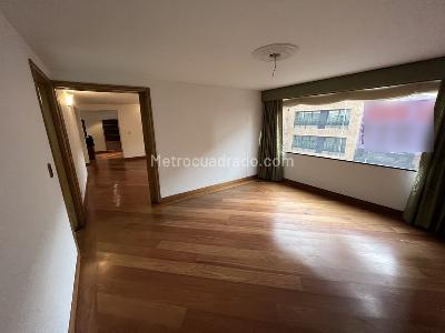 Apartamento en venta en Los Rosales, Bogotá · foto 4 de 20