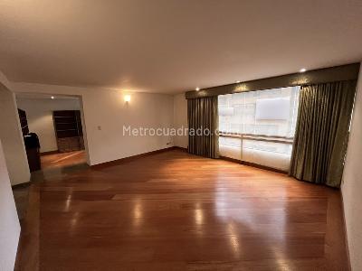 Apartamento en venta en Los Rosales, Bogotá · foto 6 de 20