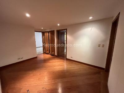 Apartamento en venta en Los Rosales, Bogotá · foto 3 de 20