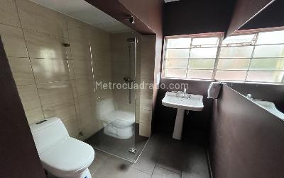 Casa en arriendo en Los Rosales, Bogotá · foto 15 de 20