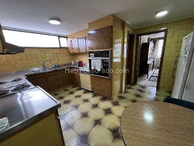 Apartamento de 4 alcobas en arriendo en Chico Navarra, Bogotá, 230 m² · foto 7 de 20