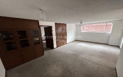 Apartaestudio en venta en El Nogal, Bogotá, 52 m² · foto 2 de 13