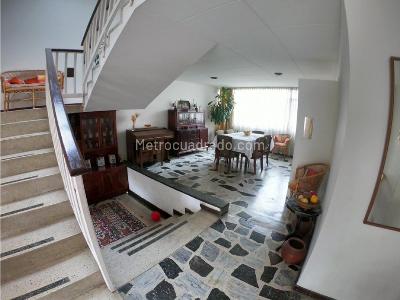 Casa en venta en Alhambra, Bogotá · foto 3 de 20