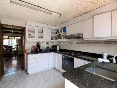 Casa de 4 alcobas en venta en La Calleja, Bogotá, 280 m² · foto 12 de 20